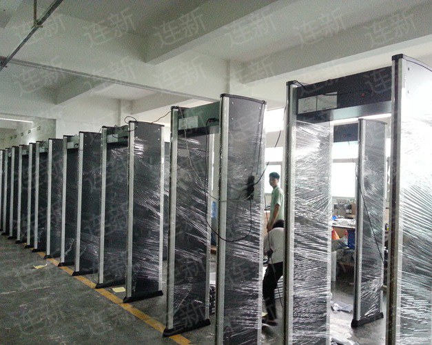 1555999110978056.jpg LX-LED-3.jpg